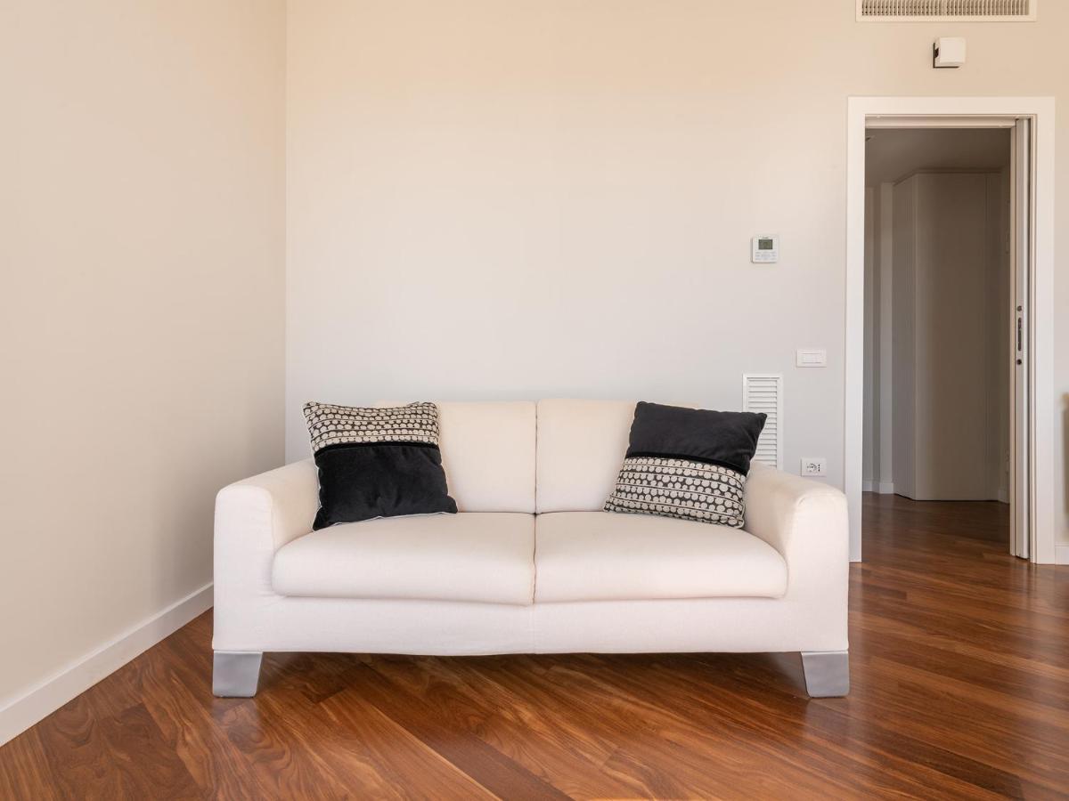 Penthouse Center Lägenhet Cagliari Exteriör bild